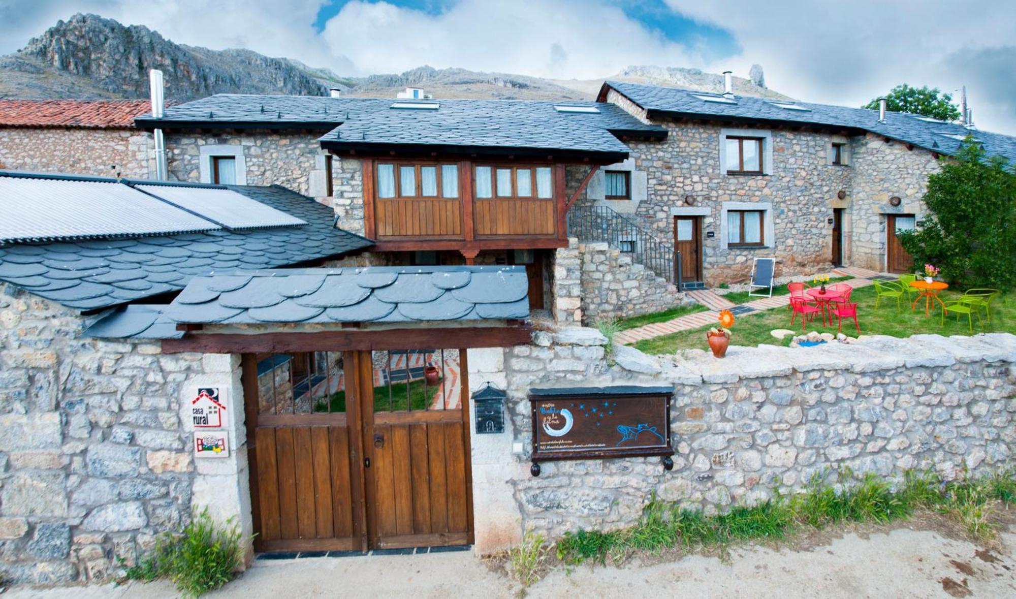 Casas Rurales Entre Babia Y La Luna Villafeliz Exterior foto