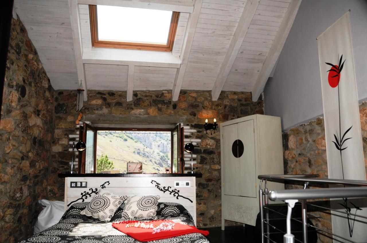 Casas Rurales Entre Babia Y La Luna Villafeliz Exterior foto